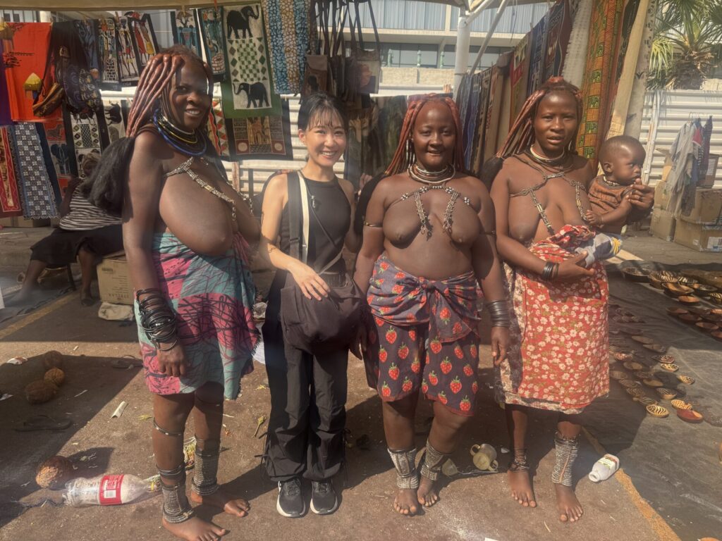 ウィントフックで会えるヒンヴァ族