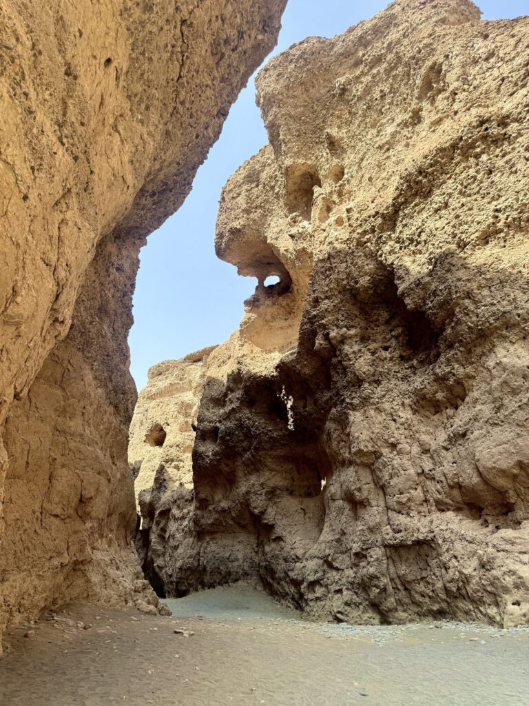 ナミビア観光地　セスリムキャニオン