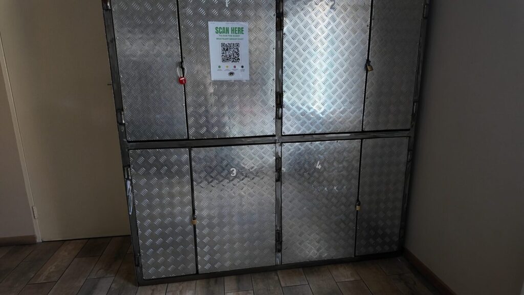 Chameleon Backpackersロッカー