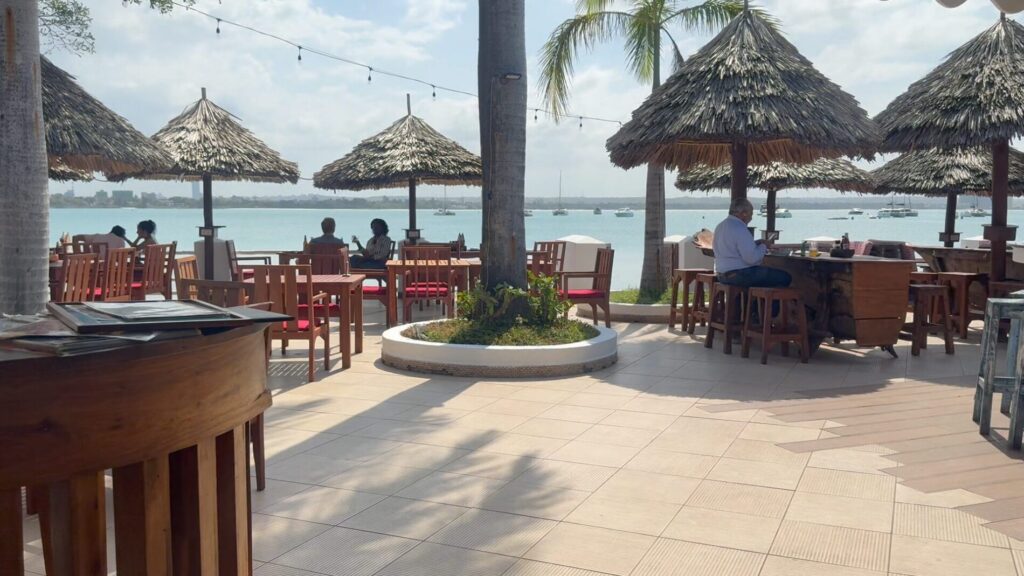 ダルエスサラームおすすめツアー観光 レストラン