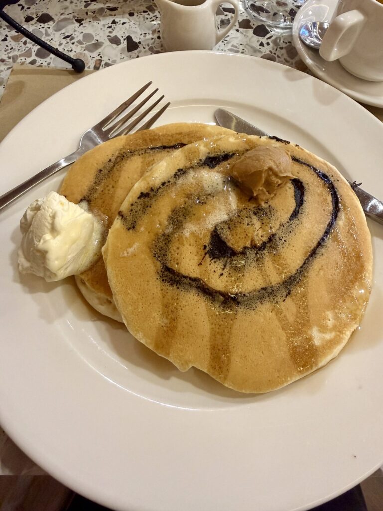 フィリピン　セブ　おすすめ　グルメ　パンケーキ