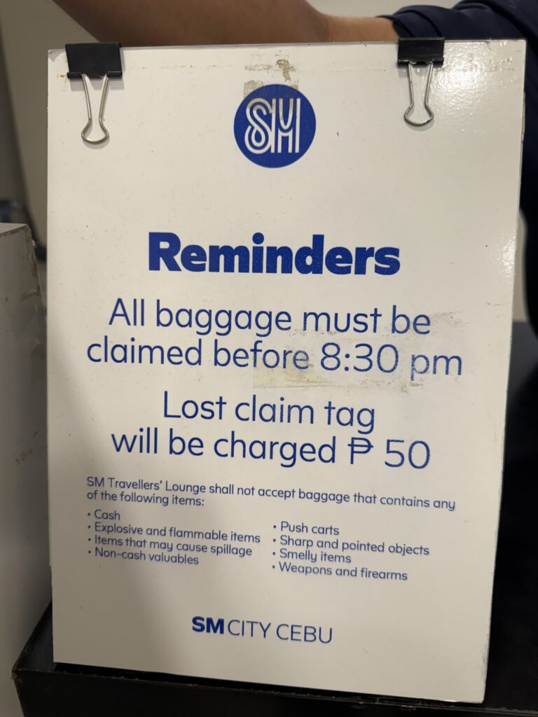 SM City Cebu traveller's lounge　セブ　荷物預け