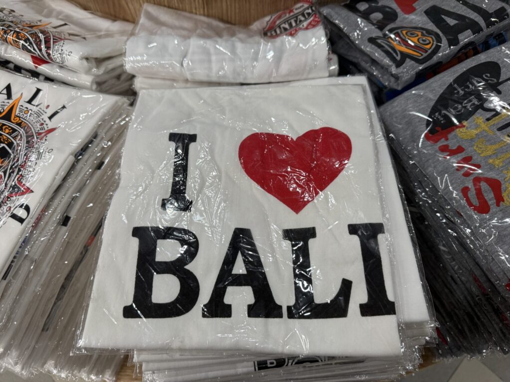 バリ島のお土産ならクリスナ・オレオレ　Tシャツ