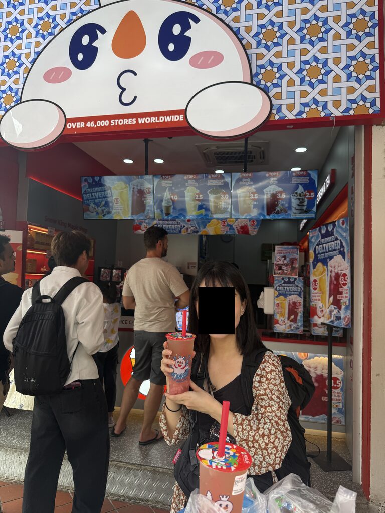 シンガポールのMIXUE