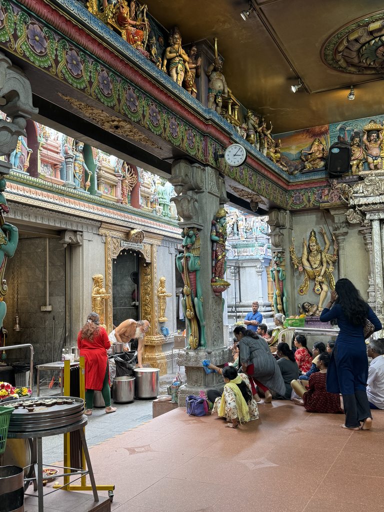 シンガポール 乗り継ぎ スリ・ヴィーラマカリアマン寺院